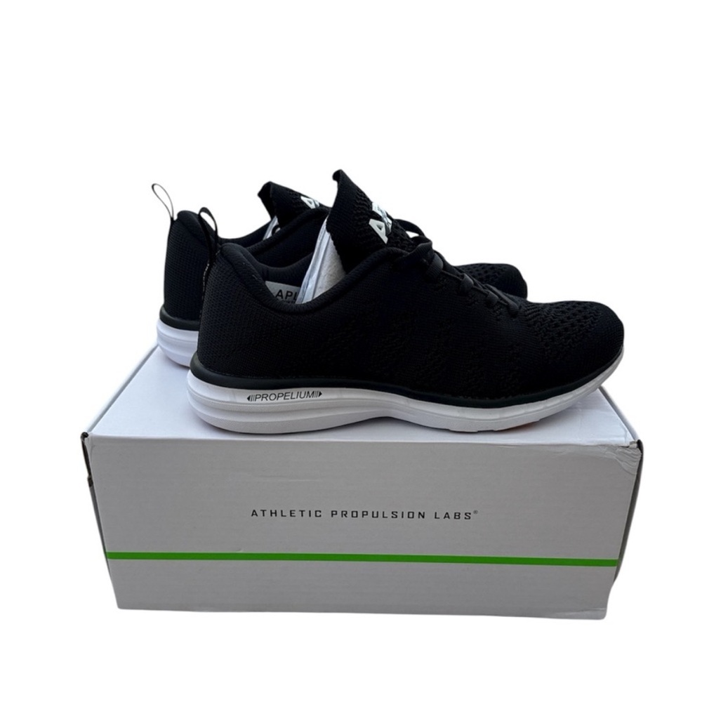 APL Women’s Techloom Pro Size 6.5 NIB